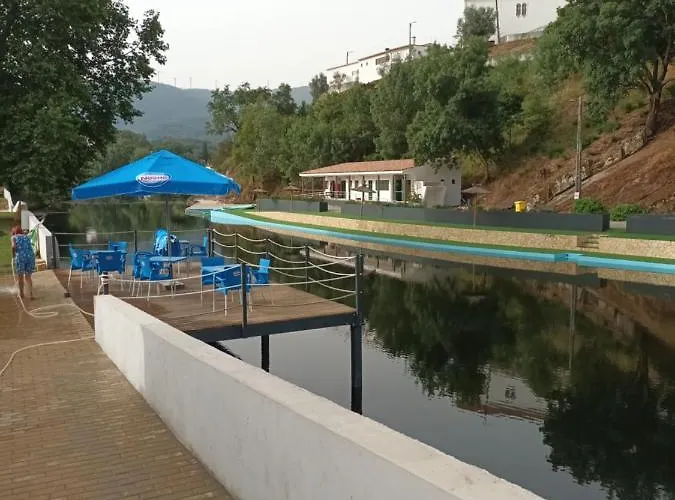 Quarto em Acomodações Particulares Vivenda Do Sobreiro Al Serpins